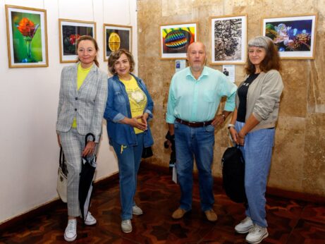 СВІТ ОЧИМА ФОТОГРАФА