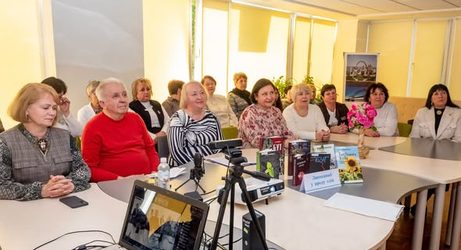 КОЛИ СИВІЮТЬ ЗОЛОТОМ ЛІСИ…